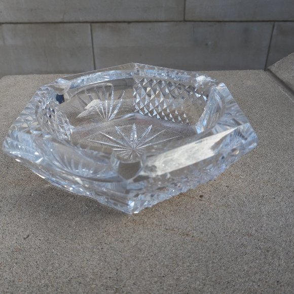 Galway Crystal Cut Hexagonal 3-Well Ashtray 7" - Picture 5 of 12